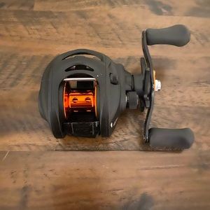 Ozark trail fishing real (bait caster)